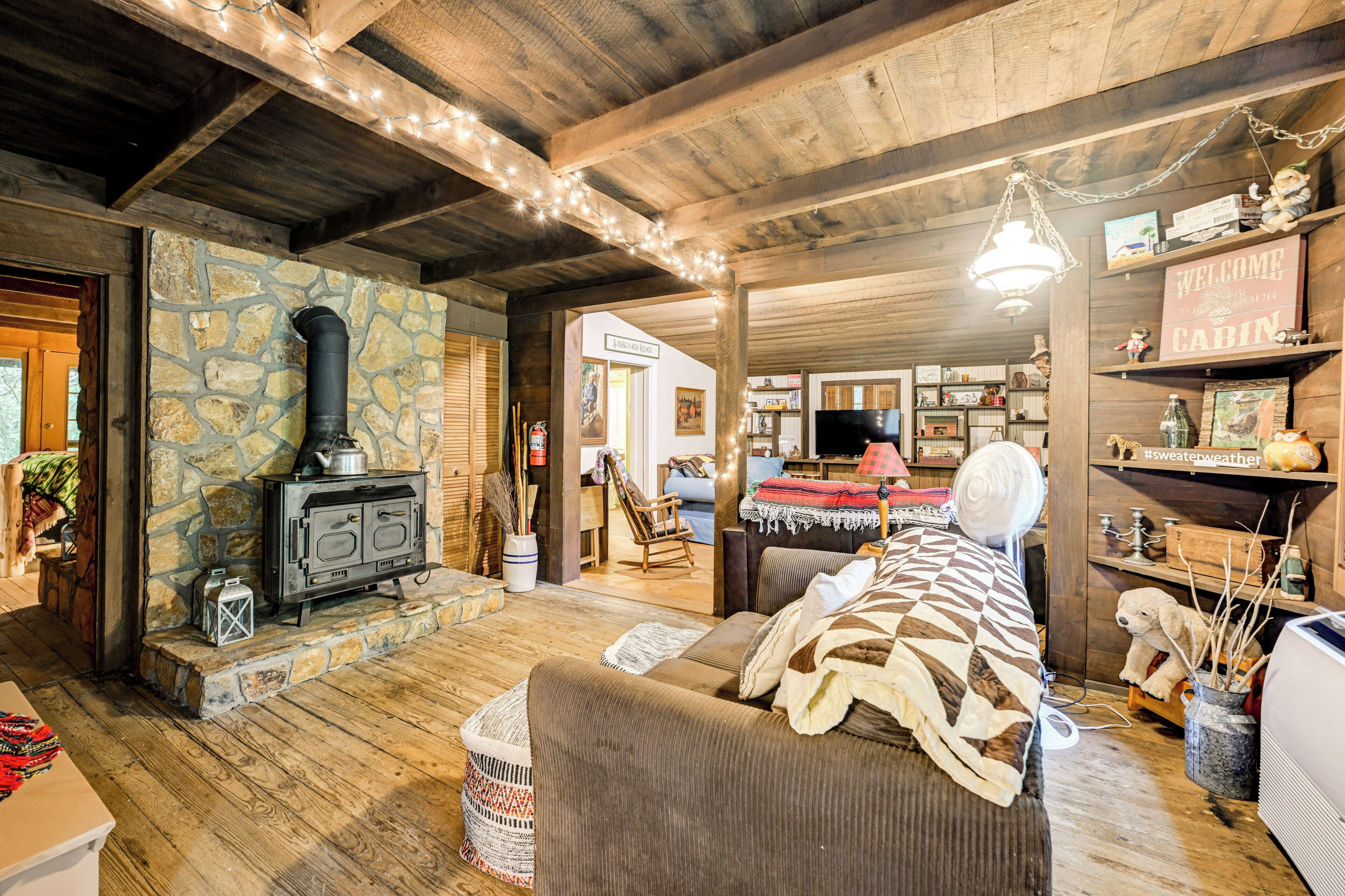 House (2 Bedrooms) | Interior