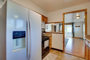 House (2 Bedrooms) | Interior - Rural Home Near Event Venue! 26 Mi to Black Canyon (Olathe)