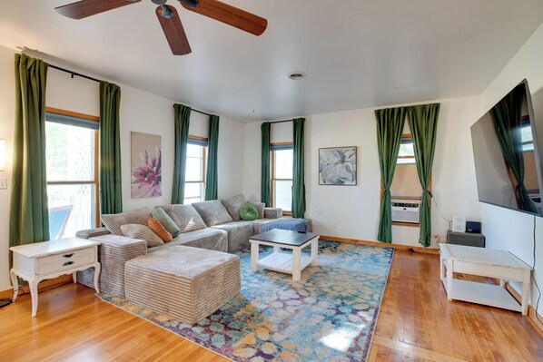 House (2 Bedrooms) | Interior - Rural Home Near Event Venue! 26 Mi to Black Canyon (Olathe)