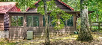 Horses Welcome! Jamestown Home w/ Fenced Pasture