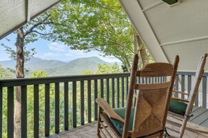 House (3 Bedrooms) | Front of property