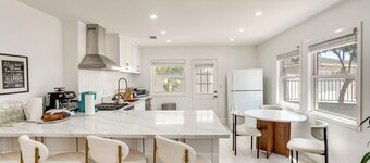 7 Mi Huntington Beach: Family Home w/ Patio!