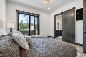 7 habitaciones, wifi gratis y ropa de cama 