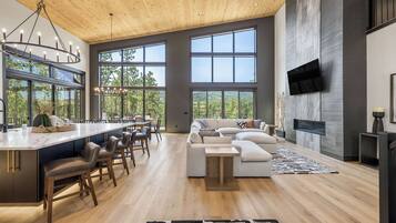 TV connectée, cheminée