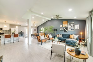 Interior - Spacious Family Home, 5 Mi to Galleria Dallas! (Carrollton)