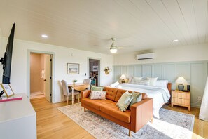 Apartment (0 Bedroom) | Interior - Steps to Shore: Studio w/ Patio in Flagler Beach (Flagler Beach)