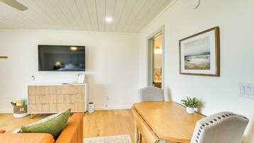 Apartment (0 Bedroom) | Interior