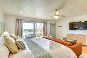 Apartment (0 Bedroom) | Interior - Steps to Shore: Studio w/ Patio in Flagler Beach (Flagler Beach)