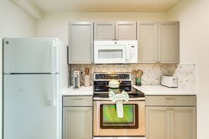 Apartment (0 Bedroom) | Bahagian dalam