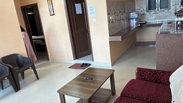 Caja de seguridad en la habitación y cortinas blackout