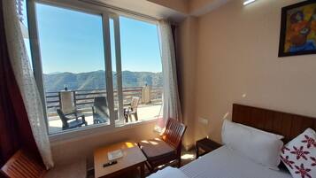 Deluxe Room, Mountain View | In-room safe, blackout curtains, iron/ironing board, free WiFi