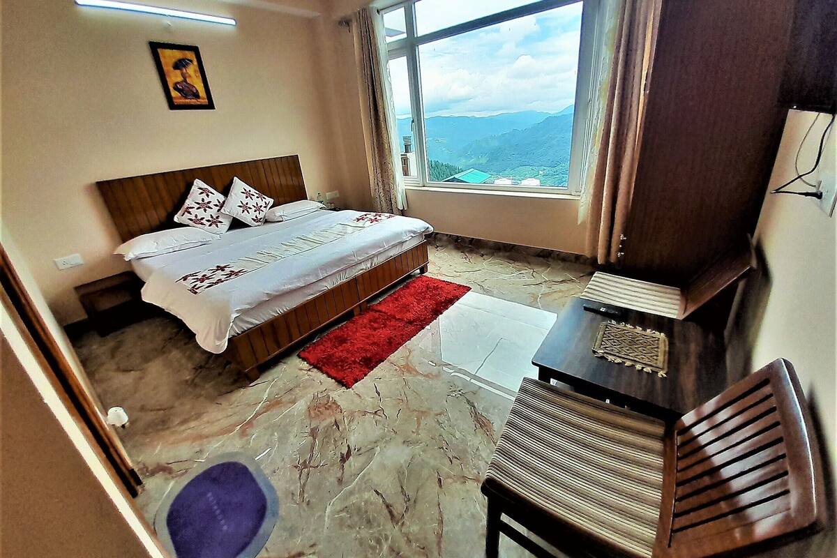 Deluxe Room, Mountain View | In-room safe, blackout drapes, iron/ironing board (on request)