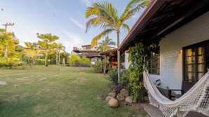 Casa Valley Design 01 - Praia do Rosa/SC | Garden view - Casas Valley Design - Praia do Rosa - SC (Imbituba)