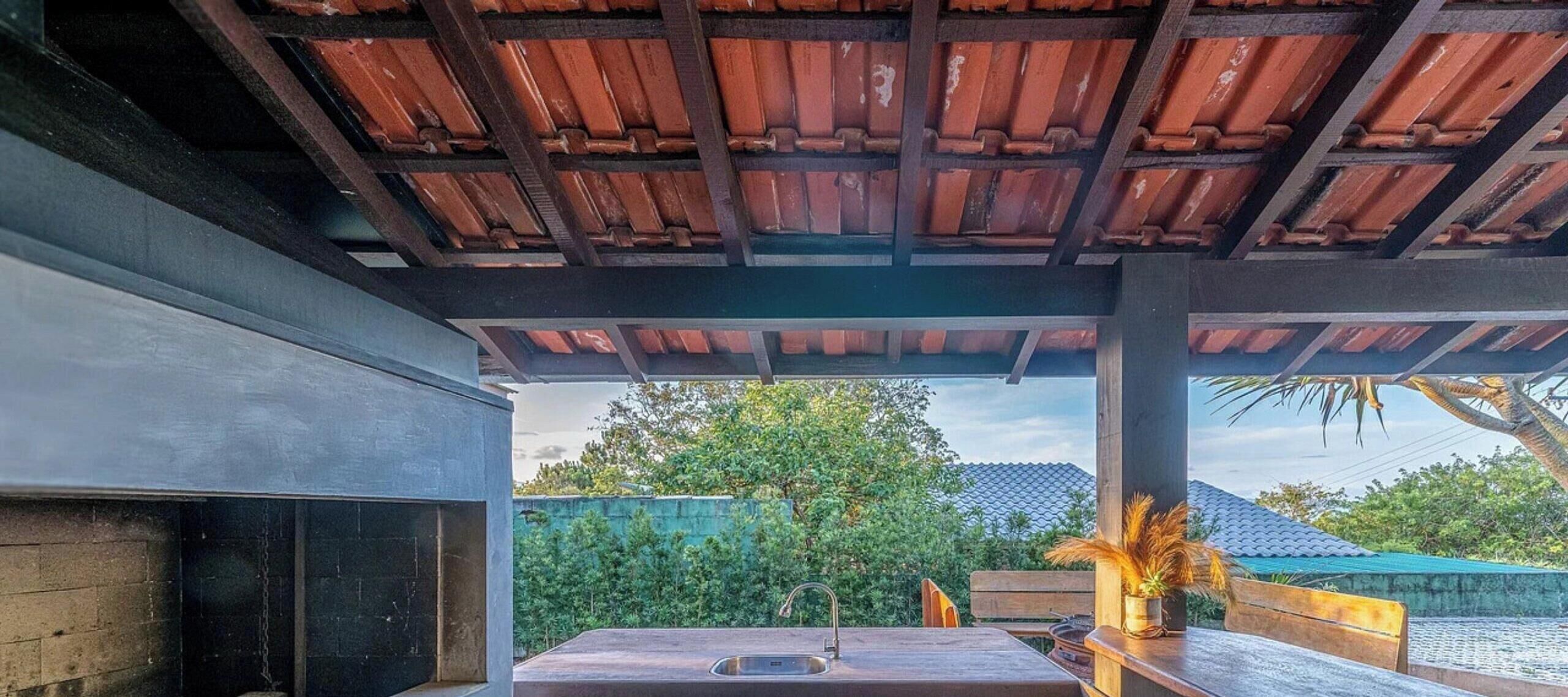 Casa Valley Design 01 - Praia do Rosa/SC | Opções para refeição ao ar livre