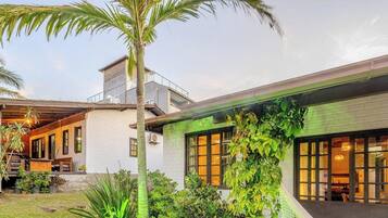 Premier House | Exterior