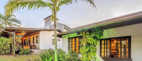 Premier House | Exterior