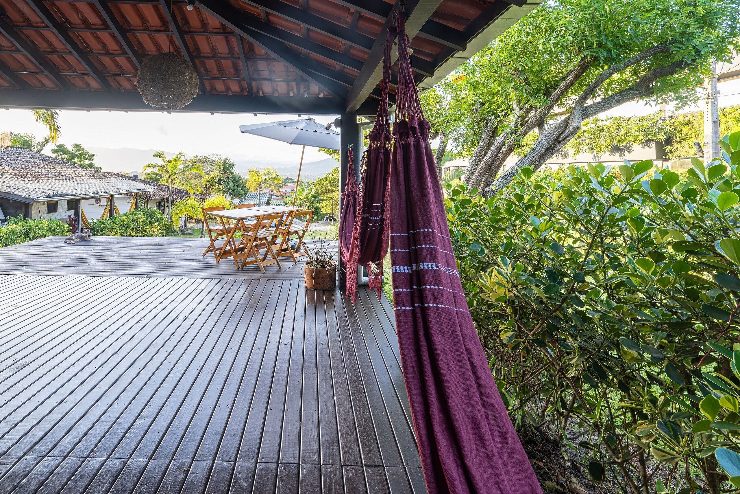 Signature House | Outdoor dining