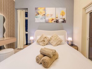 2 bedrooms, iron/ironing board, WiFi, bed sheets