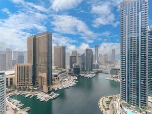 Marina - Dubai Marina & JBR, 24/7 Check-in, Book for Groups (دبي)