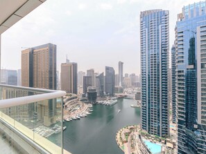 Property grounds - Dubai Marina & JBR, 24/7 Check-in, Book for Groups (دبي)