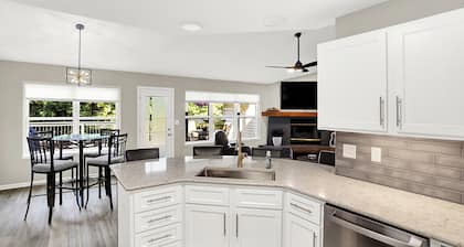 Northeast Indianapolis Charming 3-bedroom home in Fishers, fully remodeled 2025