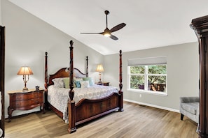 3 bedrooms, free WiFi, bed sheets - Northeast Indianapolis Charming 3-bedroom home in Fishers, fully remodeled 2025 (Fishers)