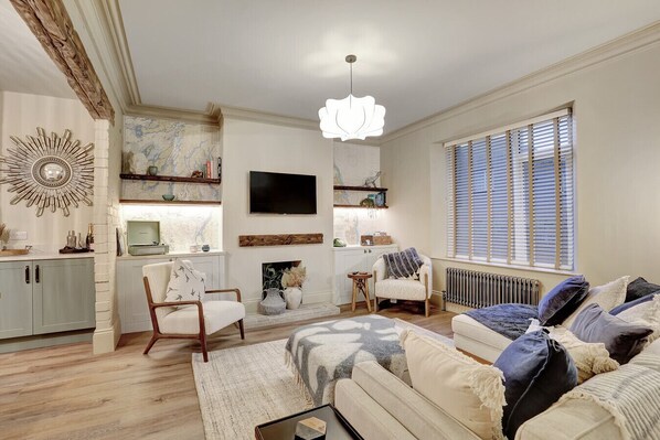 Smart TV, books, music library