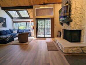 Smart TV, chimenea