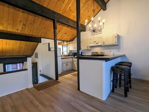 Fridge, microwave, dishwasher, coffee/tea maker - Snow Summit Retreat with Fireplace and Stunning Views (Big Bear Lake)