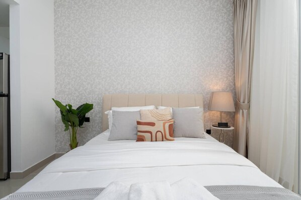 Apartment | 1 bedroom - Breezy Studio at Lakeside Tower A (Dubai)