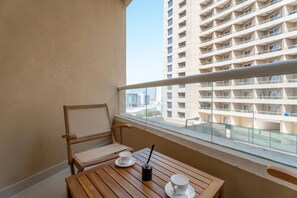 Apartment | 1 bedroom - Breezy Studio at Lakeside Tower A (Dubai)