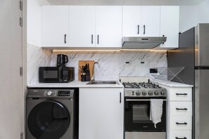 Apartment | 1 bedroom - Breezy Studio at Lakeside Tower A (Dubai)