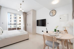 House | 1 bedroom - Blissful Studio at Lakeside Tower A (Dubai)