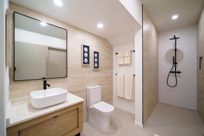 Shower, towels
