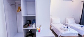 Lovely bed & breakfast with AC in Himandhoo
