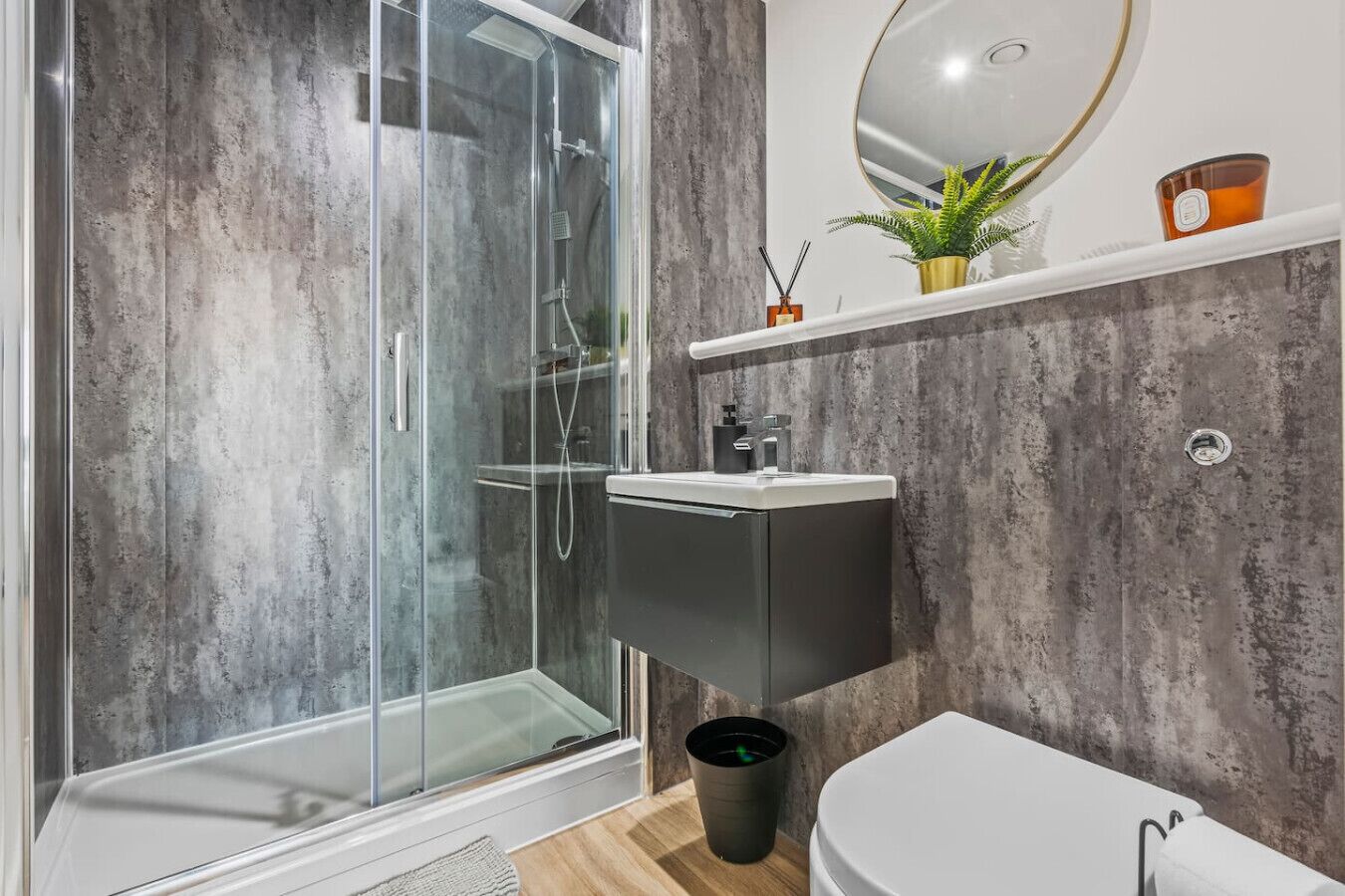 Towels, toilet paper