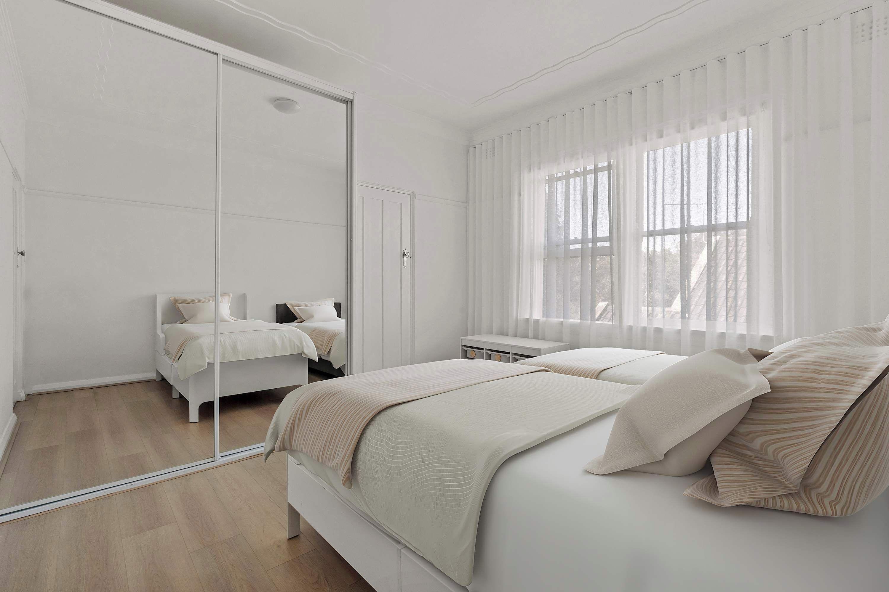 2 bedrooms, iron/ironing board, WiFi