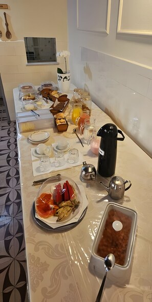 Gratis morgenmadsbuffet hver dag