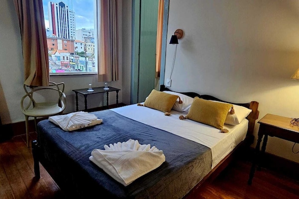 Casal Deluxe | Free WiFi, bed sheets