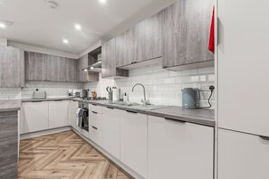 Microwave, oven, stovetop, dishwasher