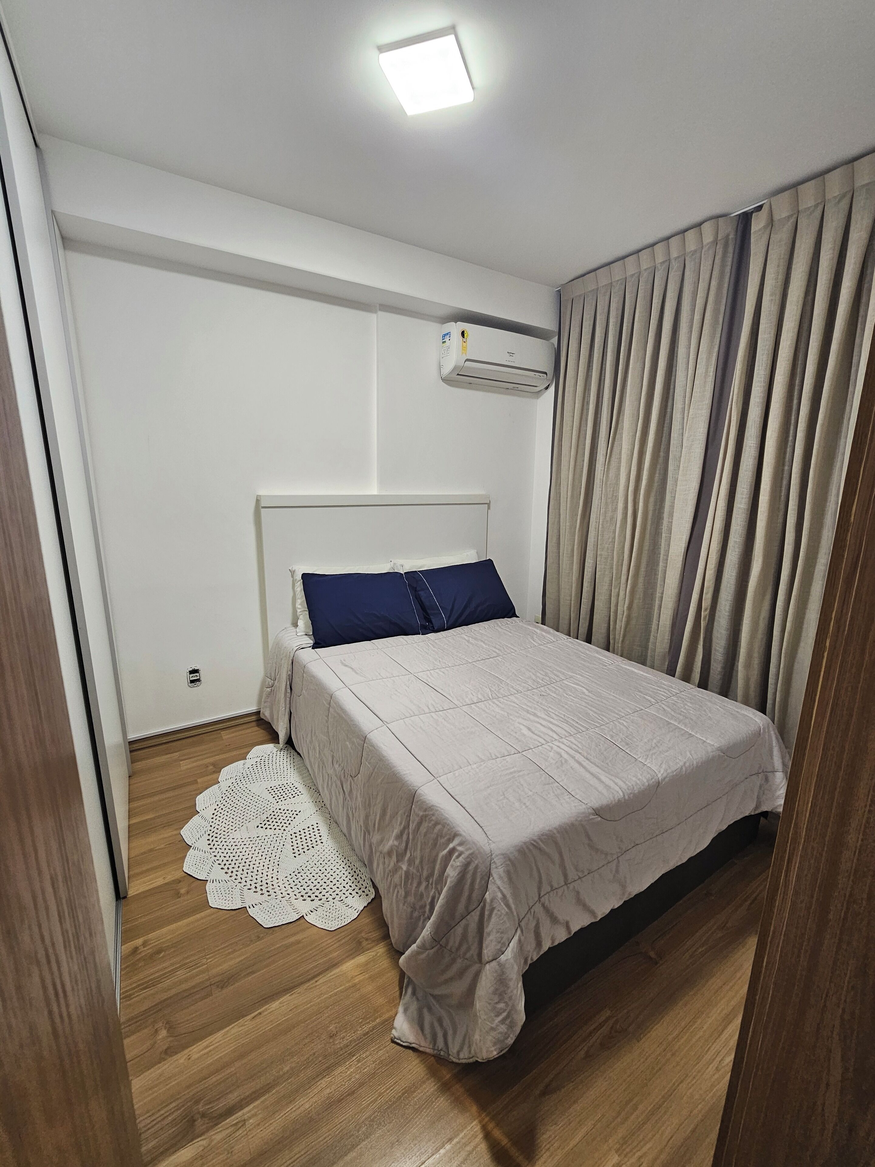 1 quarto, ferros/tábuas de passar roupa, Wi-Fi, roupa de cama