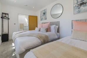 3 habitaciones, tabla de planchar con plancha y wifi gratis