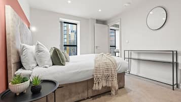 2 Schlafzimmer, Schreibtisch, Bügeleisen/Bügelbrett, kostenloses WLAN