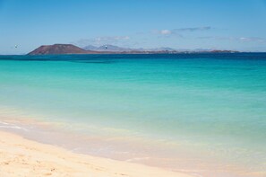 Beach - BRAND NEW LUXURY VILLA WITH SALT POOL AND TERRACE, 4 bedrooms, 4 bathrooms (CN)