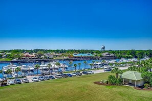Marina - Spacious Studio with Amazing Waterway View (North Myrtle Beach)