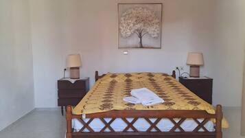 1 sovrum, strykjärn/strykbräda, wi-fi och sängkläder