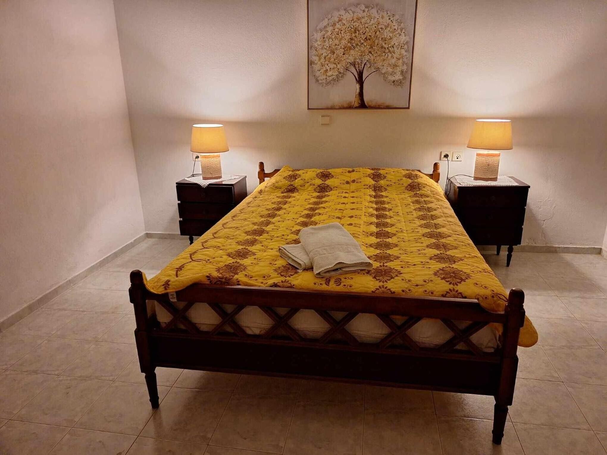 1 soverom, strykejern/-brett, wi-fi og sengetøy