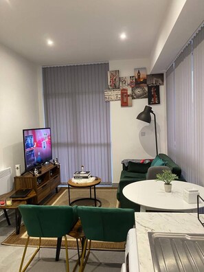 Apartment, 1 Bedroom, Accessible, Balcony | Room amenity