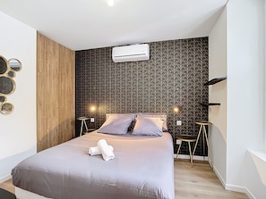 1 bedroom, iron/ironing board, Internet, bed sheets
