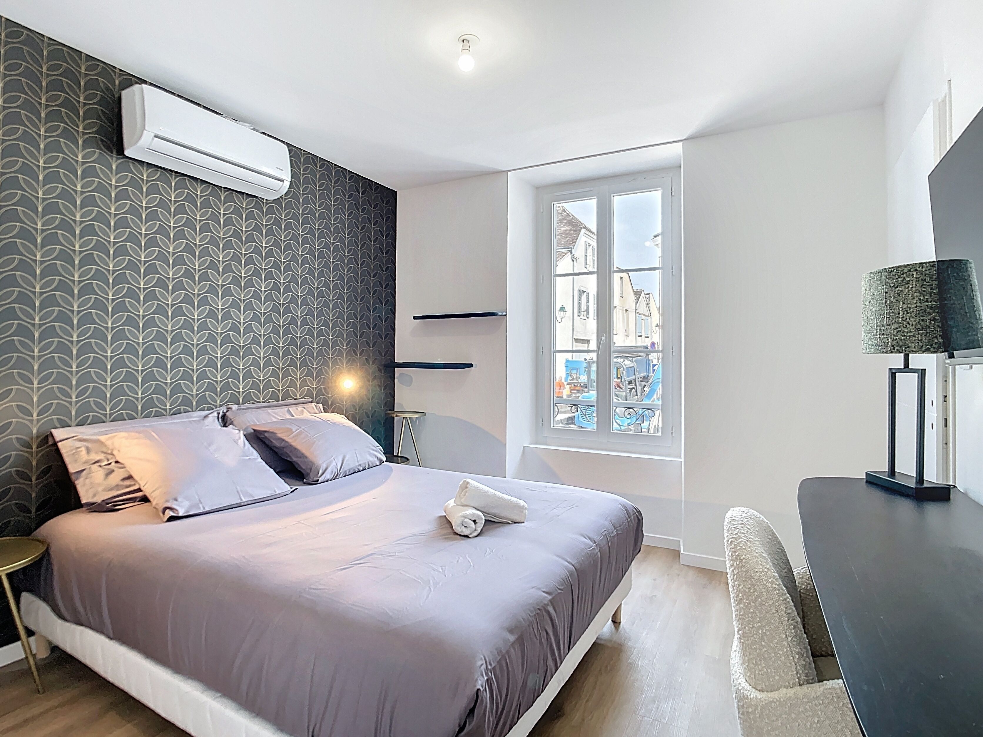 1 bedroom, iron/ironing board, internet, bed sheets